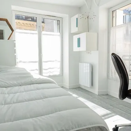 Cozy In Le Marais Appartamento Parigi
