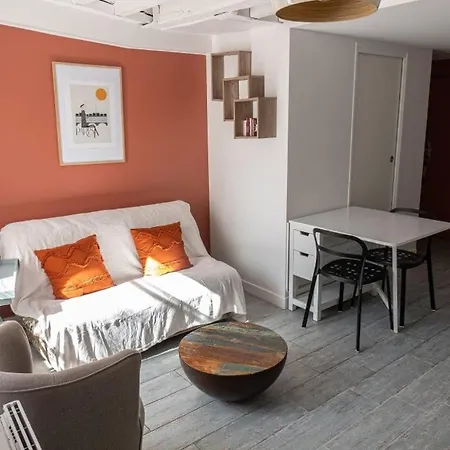 Cozy In Le Marais Appartamento